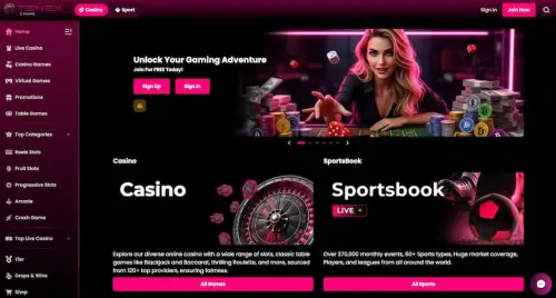 Tenex Casinon etusivulla näkyy nainen pöytäpelien äärellä